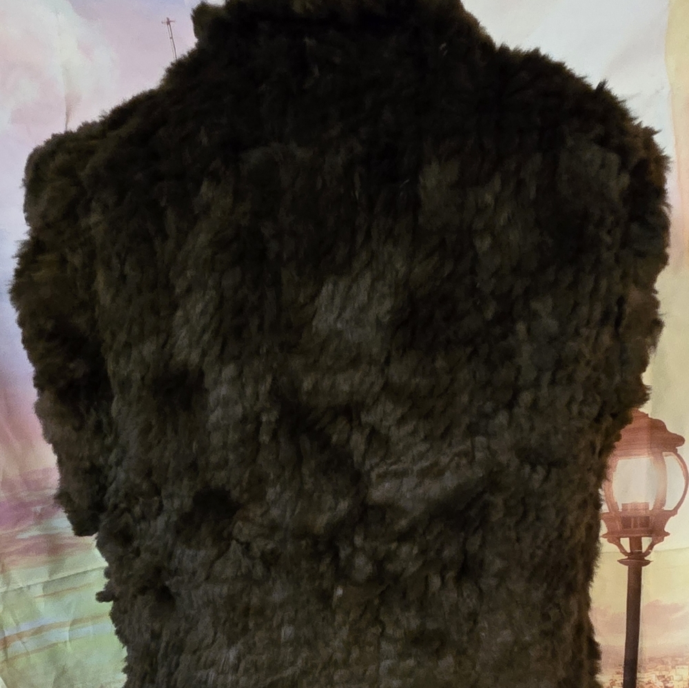 REAL.RABBIT FUR VEST - Picture 6 of 11